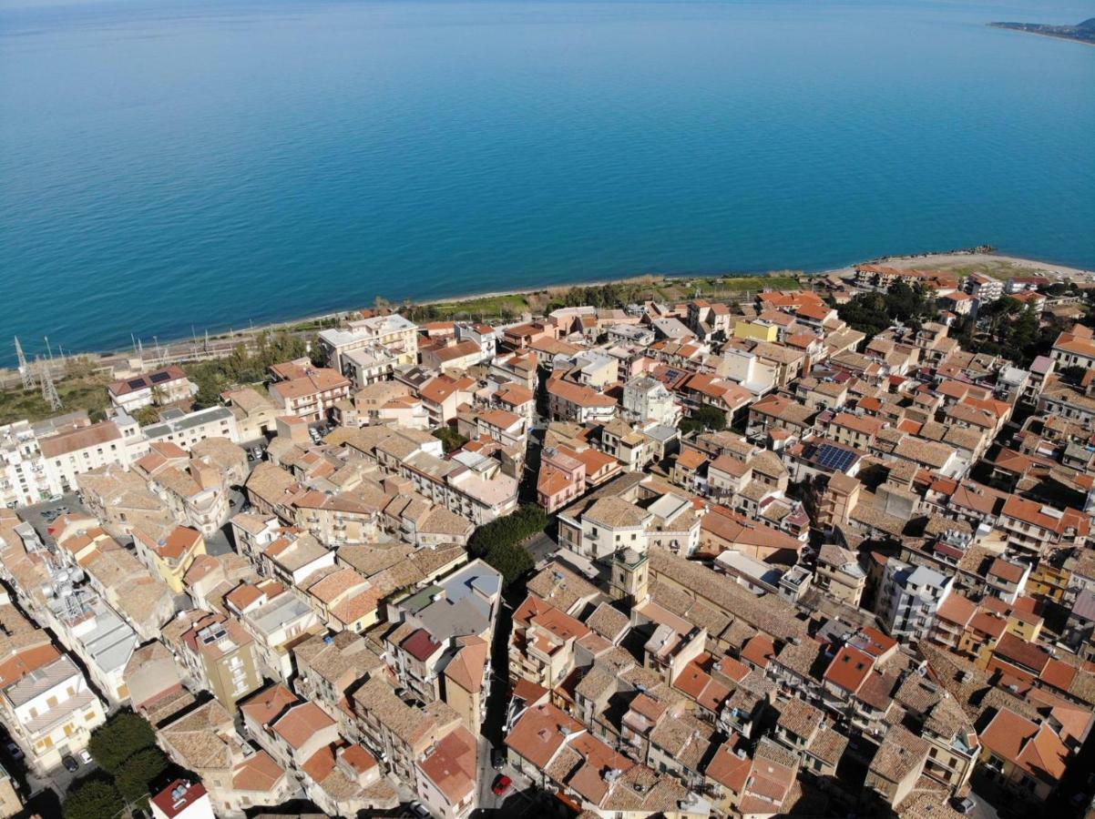 Case Vacanza Le Casette سانتو ستيفانو دي كاماسترا المظهر الخارجي الصورة
